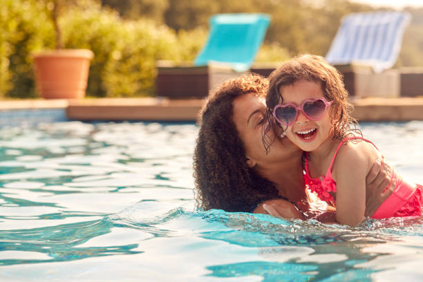 5 réparations de piscines commerciales qu’il vaut mieux laisser aux professionnels