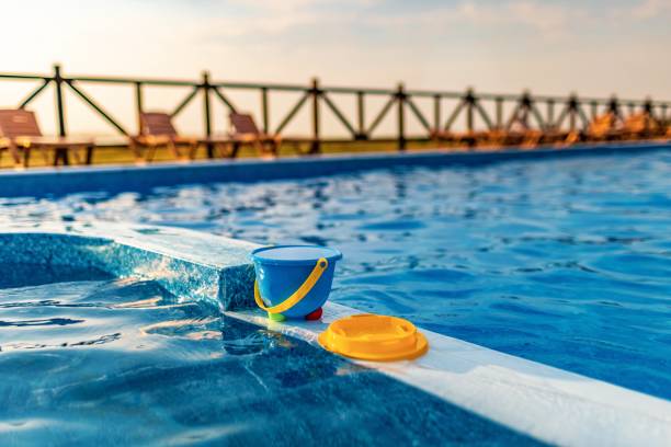 Intervention piscine Lyon : Comment réparer une fuite de piscine au niveau de la pompe ?