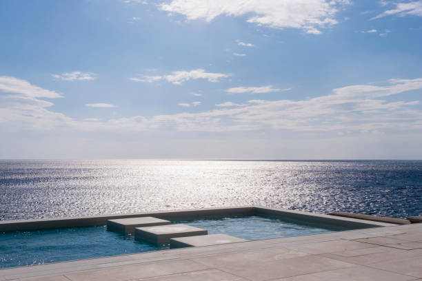 Intervention piscine Lyon : Comment réparer une fuite de piscine au niveau des joints ?